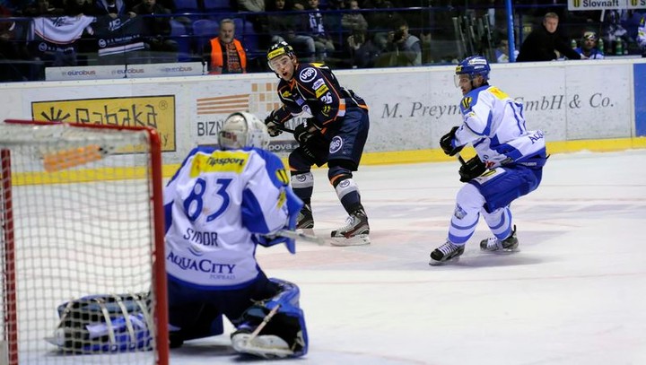 Stopercentní v domácej Steel Aréne, nad Popradom vedieme 2:0